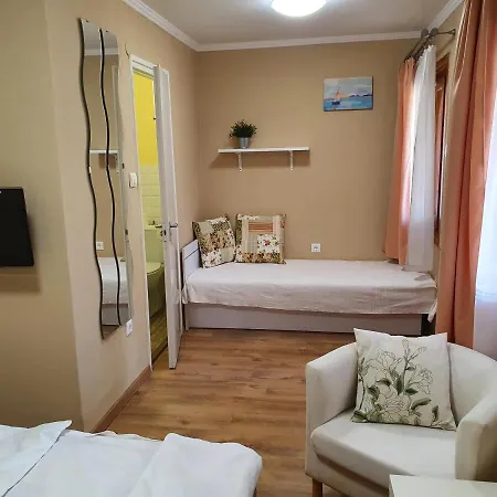 Homestay Muskatlis Haz *