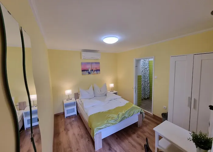 ホームステイ Muskatlis Haz *