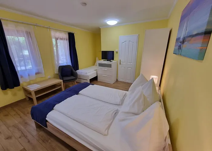 Muskatlis Haz ホームステイ バラトンレッレ