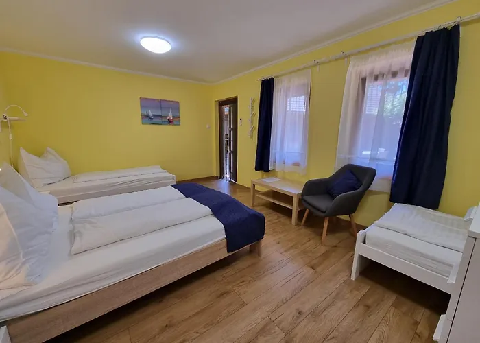 Muskatlis Haz * Balatonlelle