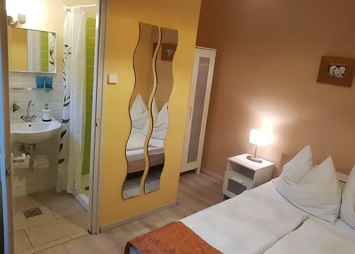 Muskatlis Haz * バラトンレッレ